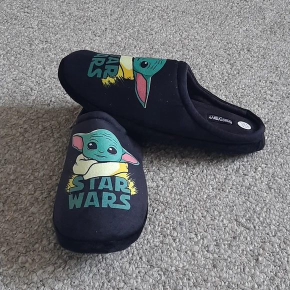 New Star Wars Men's The Mandalorian "The Child" Clog Slipper. - Picture 3 of 12